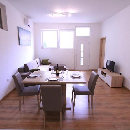 Apartman Darija ポドストラナ エクステリア 写真