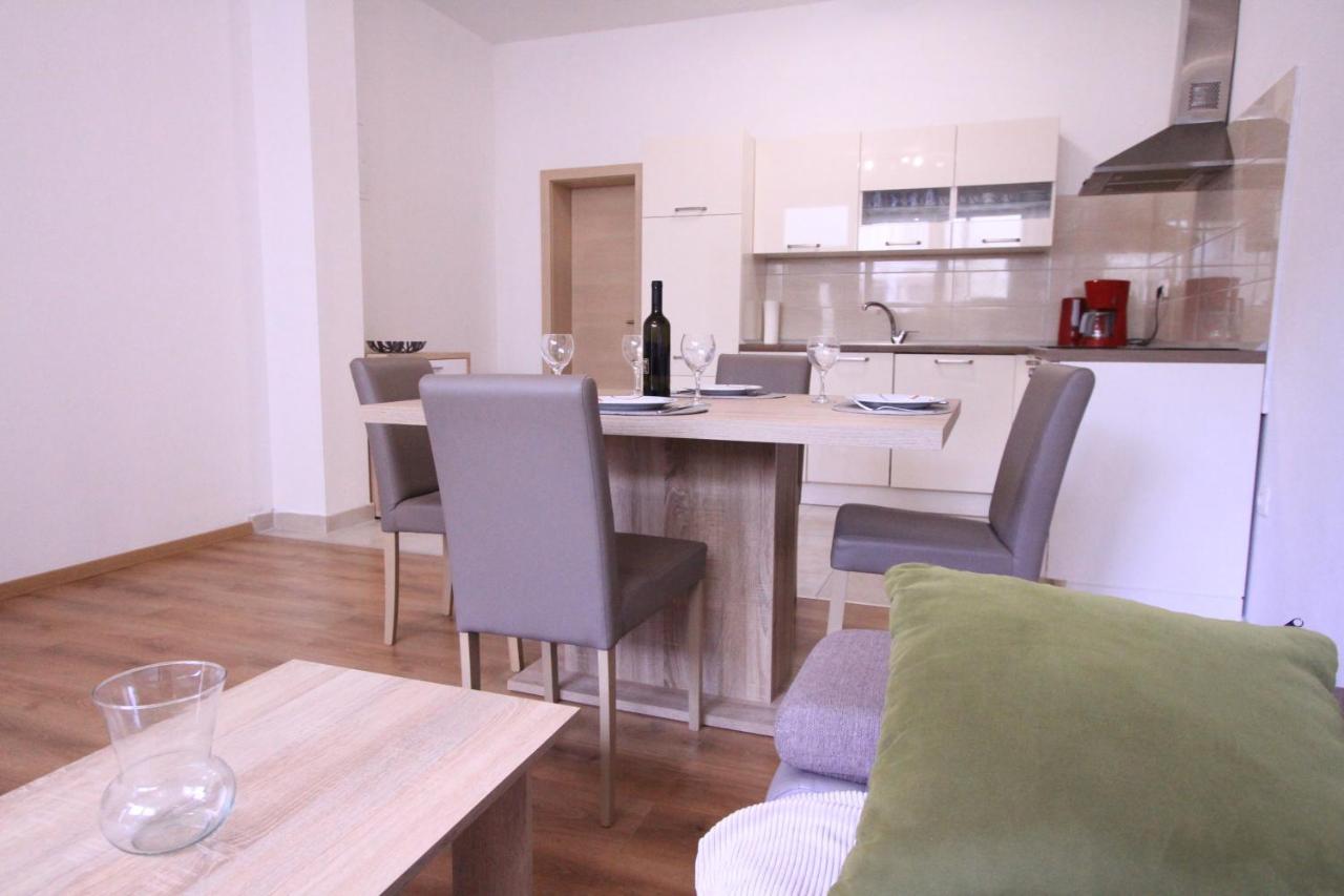 Apartman Darija ポドストラナ エクステリア 写真