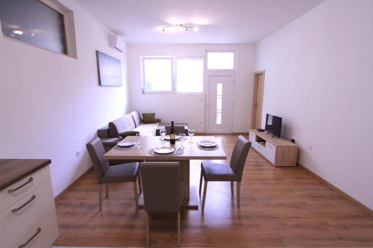 Apartman Darija ポドストラナ エクステリア 写真