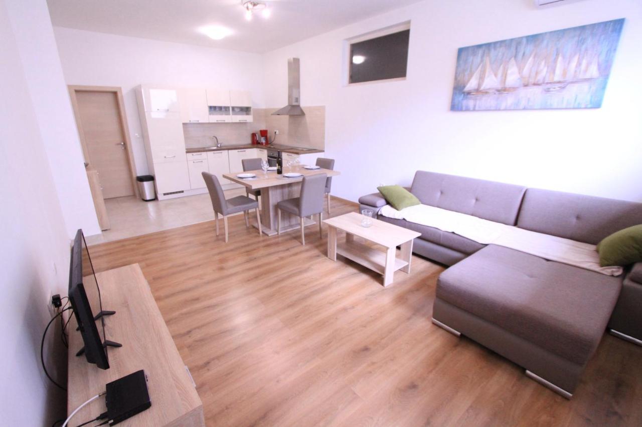 Apartman Darija ポドストラナ エクステリア 写真
